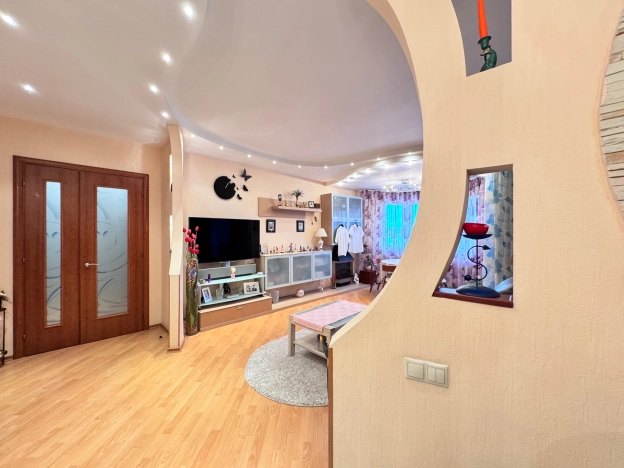 Купить квартиру в Москве. Вариант № 8463148, 17, площадь -  квм, цена 27990000 рублей