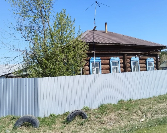 Купить дом на улице Набережная в Тюменской области. Вариант № 52693, 1, площадь -  квм, цена 965000 рублей