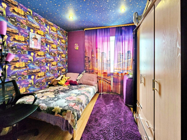 Купить трехкомнатную квартиру в Кызыле. Вариант № 7882, 2, площадь - квм, цена 8600000 рублей