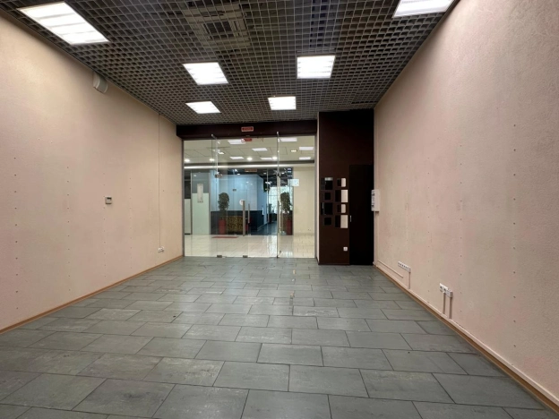 Снять коммерческую недвижимость в Ростове-на-Дону. Вариант № 7781177, 1, площадь -  квм, цена 81250 рублей