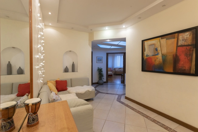 Купить четырехкомнатную квартиру в районе Сокол в Москве. Вариант № 19435, 12, площадь -  квм, цена 30600000 рублей