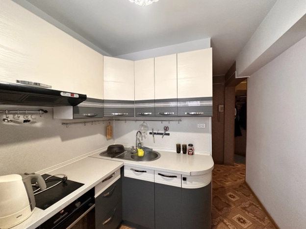 Купить квартиру на улице Комарова в Улан-Удэ. Вариант № 9137044, 14, площадь -  квм, цена 7200000 рублей