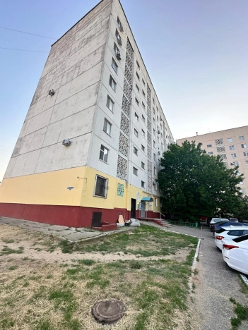 Купить двухкомнатную квартиру на вторичке в Микрорайоне 4-й, Элиста в Элисте. Вариант № 12218, 13, площадь -  квм, цена 4900000 рублей