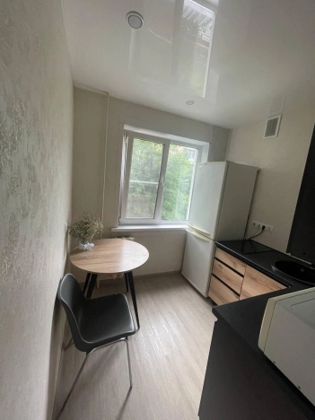 Купить однокомнатную квартиру у метро Октябрьская в Новосибирске. Вариант № 7706452, 0, площадь -  квм, цена 4299999 рублей