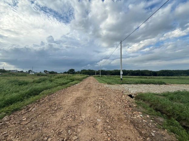 Купить земельный участок на улице Солнечная в Уссурийске. Вариант № 10646, 4, площадь -  квм, цена 1800000 рублей