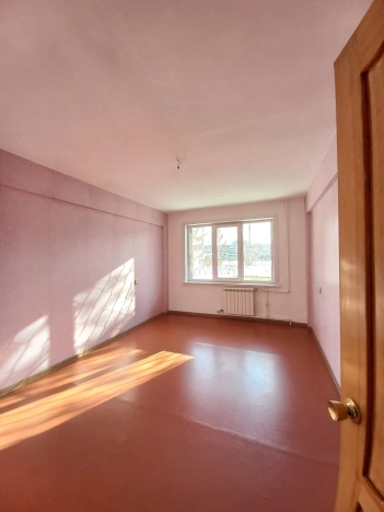 Купить многокомнатную квартиру в Бийске. Вариант № 2603, 5, площадь -  квм, цена 6000000 рублей