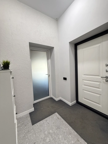 Купить дом в Микрорайоне Прометей, Октябрьский в Октябрьском. Вариант № 44766, 20, площадь -  квм, цена 15500000 рублей