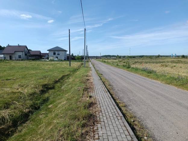 Купить земельный участок на улице Заозёрный проезд в Калининграде. Вариант № 3982710, 2, площадь -  квм, цена 1700000 рублей