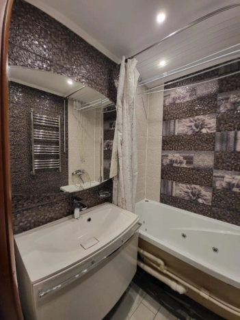 Купить квартиру в Москве. Вариант № 8113968, 10, площадь -  квм, цена 15300000 рублей