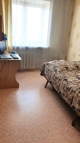 Купить четырехкомнатную квартиру в Приморском крае. Вариант № 33998, 4, площадь -  квм, цена 7650000 рублей