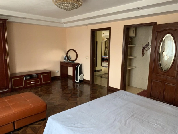 Купить квартиру на улице Калашникова в Улан-Удэ. Вариант № 9993752, 4, площадь -  квм, цена 15000000 рублей