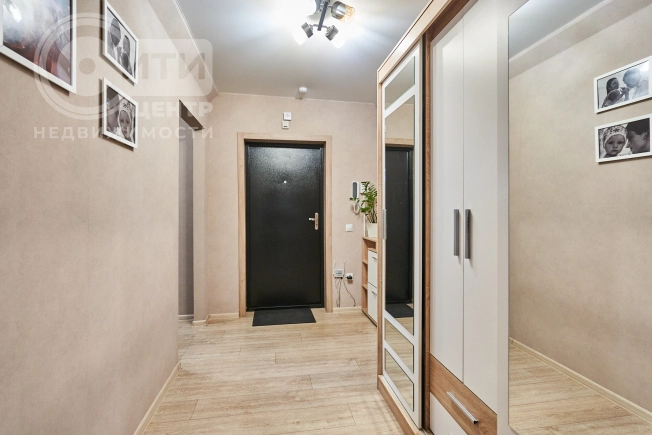 Купить двухкомнатную квартиру на улице 20-летия Октября в Воронеже. Вариант № 8096247, 6, площадь -  квм, цена 5270000 рублей