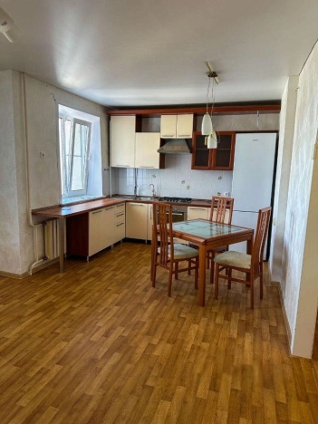 Купить четырехкомнатную квартиру в Казани. Вариант № 37511, 5, площадь -  квм, цена 15500000 рублей