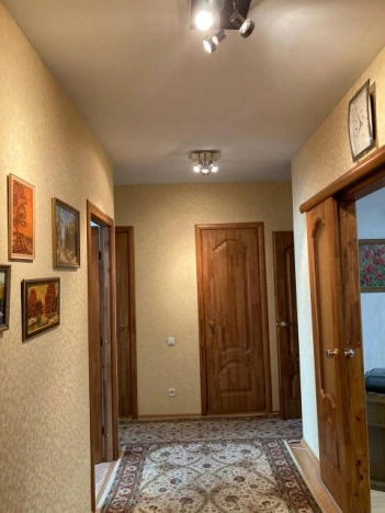 Купить четырехкомнатную квартиру в Волгограде. Вариант № 17280, 22, площадь -  квм, цена 8800000 рублей