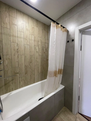 Купить однокомнатную квартиру в Приморском крае. Вариант № 60355, 17, площадь -  квм, цена 6900000 рублей