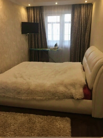 Купить трехкомнатную квартиру в Новосибирской области. Вариант № 10411080, 4, площадь -  квм, цена 7000000 рублей