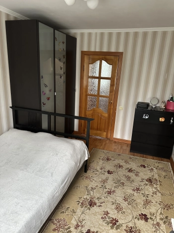 Купить трехкомнатную квартиру в Ростовской области. Вариант № 6912625, 6, площадь -  квм, цена 5800000 рублей