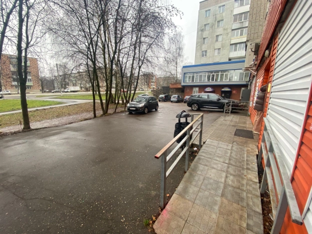 Купить торговые помещения в Кольчугине. Вариант № 10283699, 2, площадь -  квм, цена 32000000 рублей