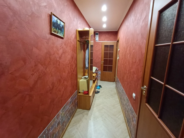 Купить двухкомнатную квартиру на вторичке в Калининградской области. Вариант № 16014, 8, площадь -  квм, цена 1400000 рублей