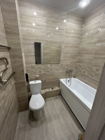 Купить квартиру на улице Лызина в Иркутске. Вариант № 921435, 8, площадь -  квм, цена 3100000 рублей