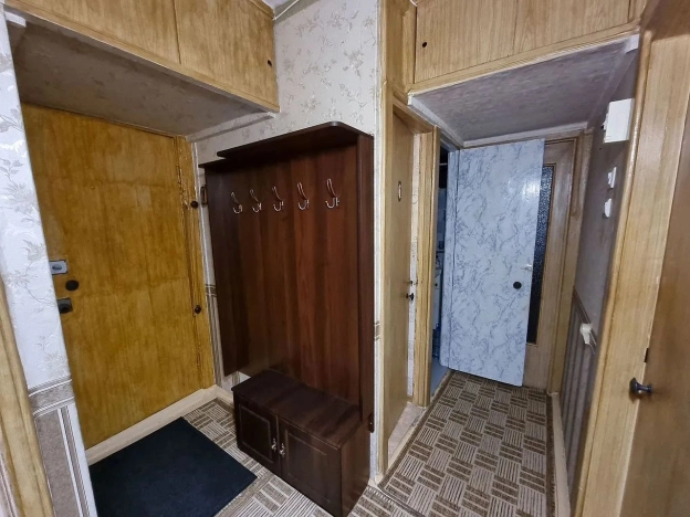 Купить трехкомнатную квартиру в Керчи. Вариант № 22993, 5, площадь - квм, цена 6000000 рублей