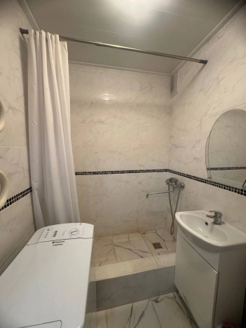 Купить квартиру на вторичке на улице Героев Сибиряков в Воронеже. Вариант № 29281, 14, площадь -  квм, цена 4489000 рублей