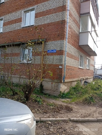 Купить двухкомнатную квартиру в Лакинске. Вариант № 8473114, 4, площадь -  квм, цена 2200000 рублей