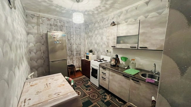 Купить трехкомнатную квартиру в районе Октябрьский в Улан-Удэ. Вариант № 7970744, 6, площадь - квм, цена 3500000 рублей