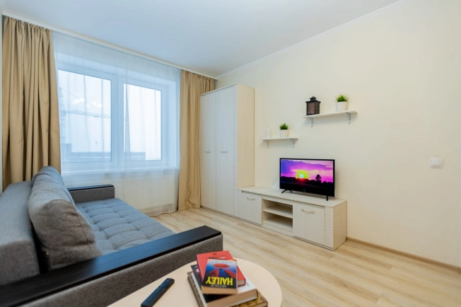 Купить однокомнатную квартиру в районе Невский в Санкт-Петербурге. Вариант № 8881801, 16, площадь -  квм, цена 6990000 рублей