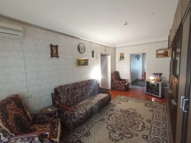 Купить трехкомнатную квартиру в районе Кировский в Ростове-на-Дону. Вариант № 42211, 4, площадь -  квм, цена 5499000 рублей