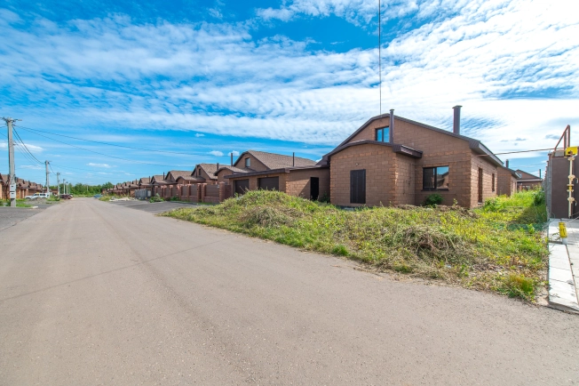 Купить дом на улице Матросова в Республике Башкортостан. Вариант № 3958895, 9, площадь -  квм, цена 9800000 рублей