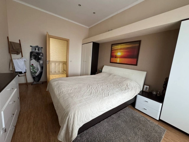 Купить четырехкомнатную квартиру в Калининграде. Вариант № 4823056, 6, площадь -  квм, цена 13990000 рублей