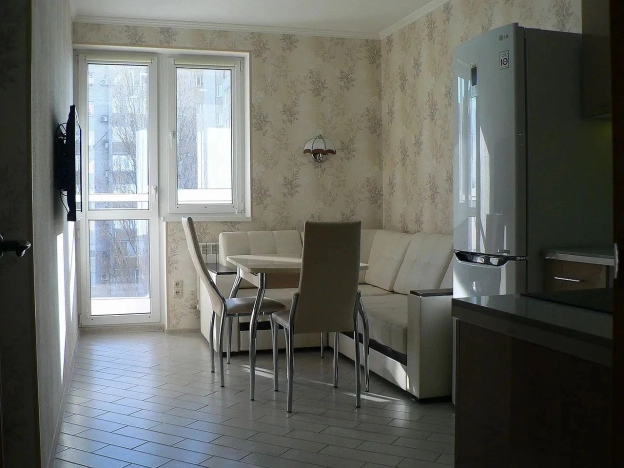 Купить однокомнатную квартиру в Ростовской области. Вариант № 9704930, 0, площадь -  квм, цена 8500000 рублей