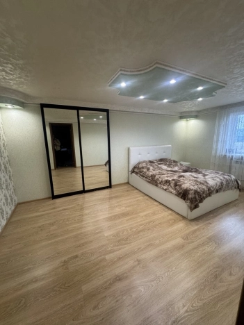 Купить дом на улице Дубовая в Воронежской области. Вариант № 19432, 28, площадь -  квм, цена 16990000 рублей