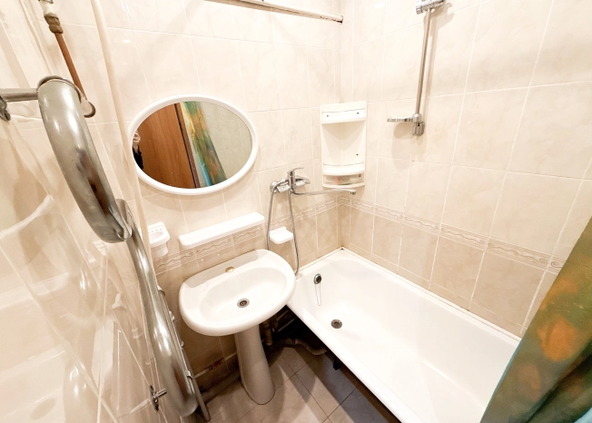 Купить квартиру на улице Андропова в Петрозаводске. Вариант № 6706713, 22, площадь -  квм, цена 4299000 рублей