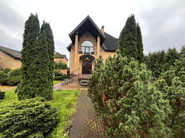 Купить дом в Москве. Вариант № 9148977, 2, площадь - квм, цена 75000000 рублей