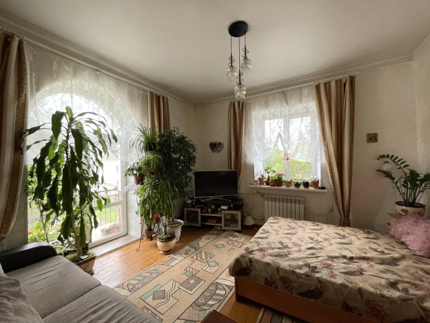 Купить двухкомнатную квартиру в Октябрьском. Вариант № 2669, 2, площадь -  квм, цена 3750000 рублей