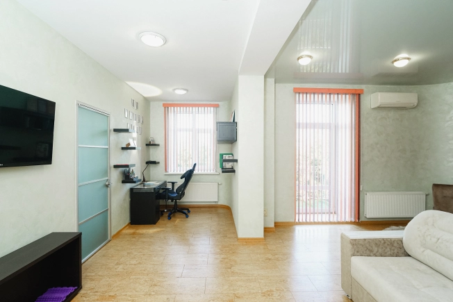 Купить дом в Микрорайоне Порт-Артур в Омске. Вариант № 56293, 29, площадь -  квм, цена 98000000 рублей