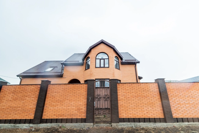 Купить дом на улице Степана Коцура в Краснодаре. Вариант № 10055, 0, площадь -  квм, цена 39000000 рублей