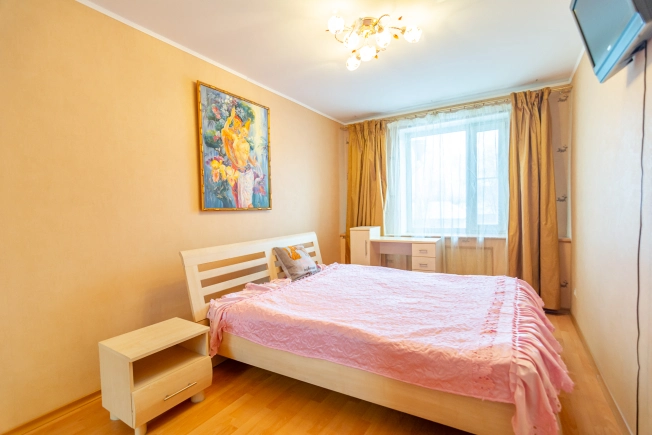 Купить трехкомнатную квартиру на улице проезд Алексея Афанасьева в Петрозаводске. Вариант № 22659, 5, площадь -  квм, цена 7999990 рублей