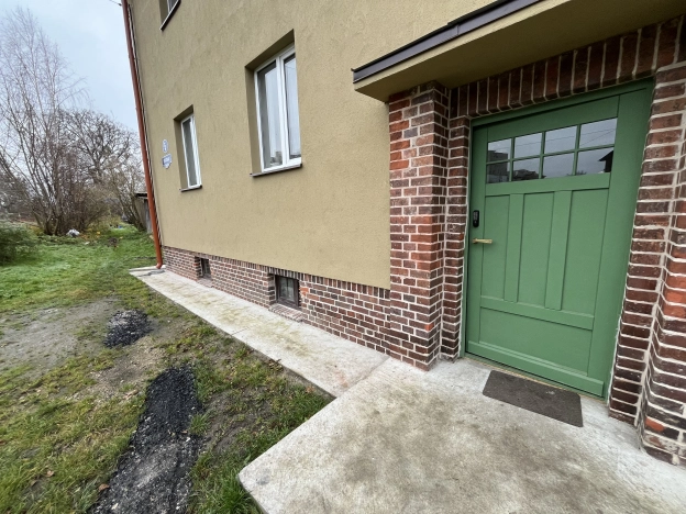 Купить трехкомнатную квартиру в Калининградской области. Вариант № 9276666, 4, площадь -  квм, цена 3100000 рублей