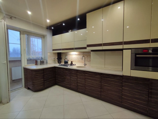 Снять квартиру в Калининграде. Вариант № 9819783, 9, площадь -  квм, цена 45000 рублей