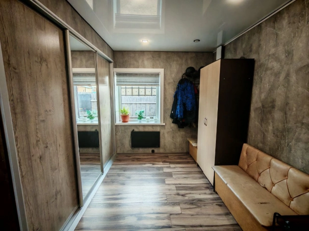 Купить дом на улице Административная в Иркутской области. Вариант № 7584724, 16, площадь -  квм, цена 4999955 рублей