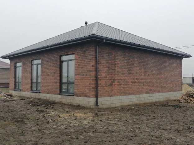 Купить дом в Строителе. Вариант № 10675089, 2, площадь -  квм, цена 8200000 рублей