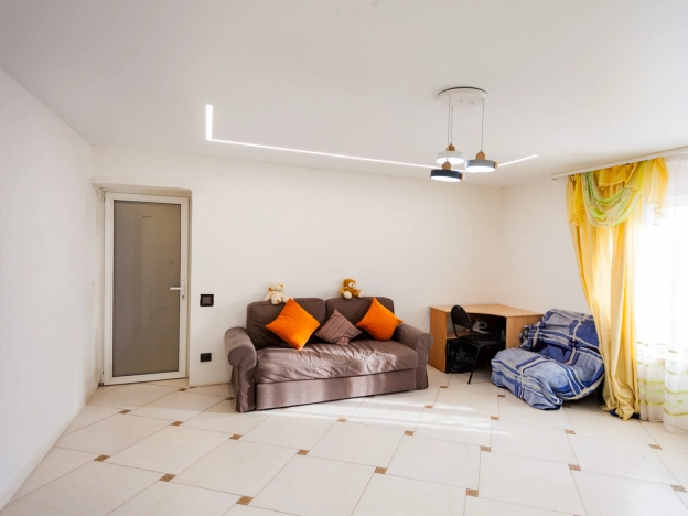 Купить дом на улице Благодарная в Бердске. Вариант № 12825, 6, площадь -  квм, цена 18500000 рублей