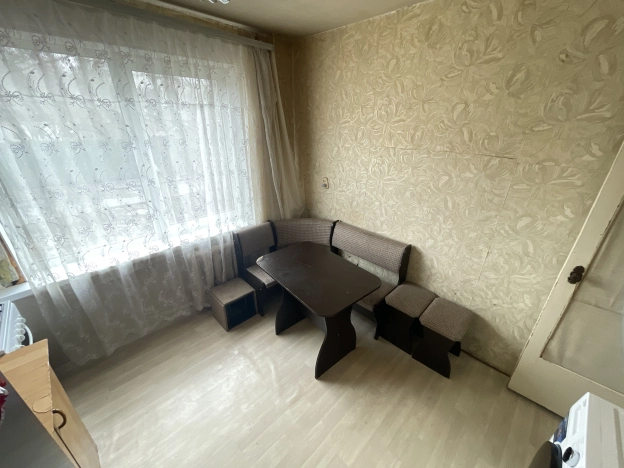 Купить трехкомнатную квартиру в Пушкине. Вариант № 13751, 4, площадь -  квм, цена 6250000 рублей