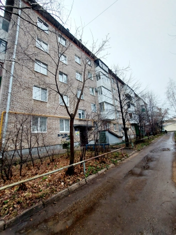 Купить однокомнатную квартиру в Октябрьском. Вариант № 9579776, 9, площадь -  квм, цена 2315000 рублей