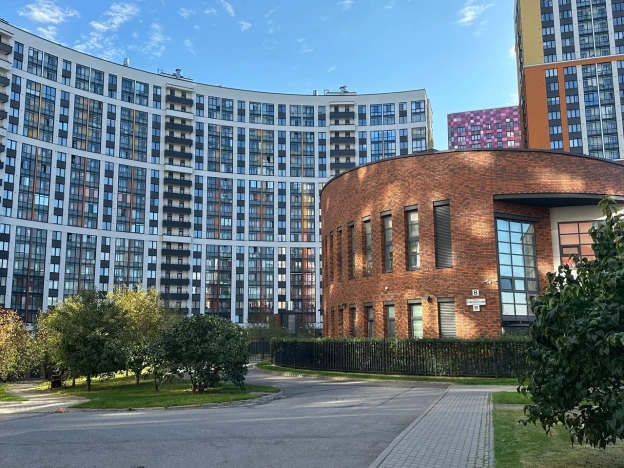 Купить двухкомнатную квартиру в районе Приморский в Санкт-Петербурге. Вариант № 5921987, 25, площадь -  квм, цена 18990000 рублей