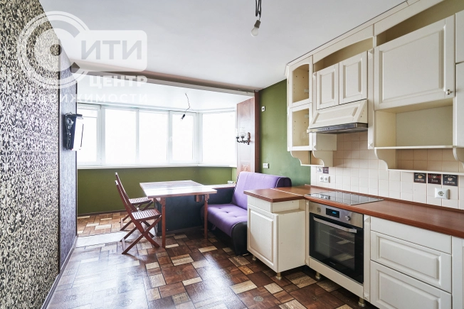 Купить однокомнатную квартиру в Воронеже. Вариант № 8363551, 10, площадь - квм, цена 5400000 рублей