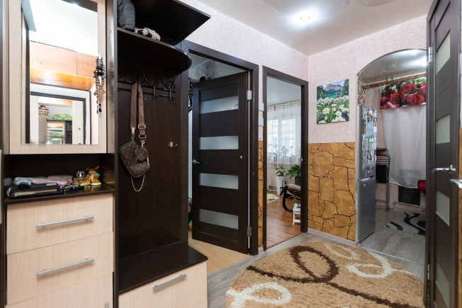 Купить двухкомнатную квартиру на улице Мира в Владимире. Вариант № 9818972, 12, площадь -  квм, цена 5500000 рублей